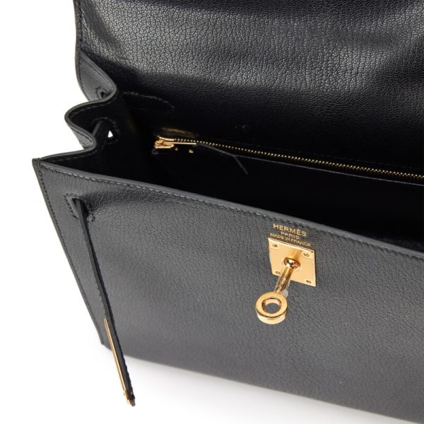 Hermès Black Chèvre Chamkila Sellier Kelly 25 Gold Hardware - Image 6
