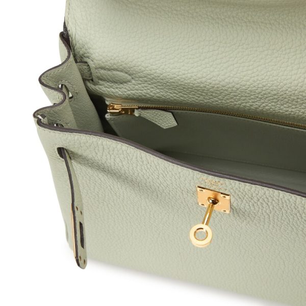 Hermès Gris Neve Togo Retourne Kelly 25 Gold Hardware - Image 6